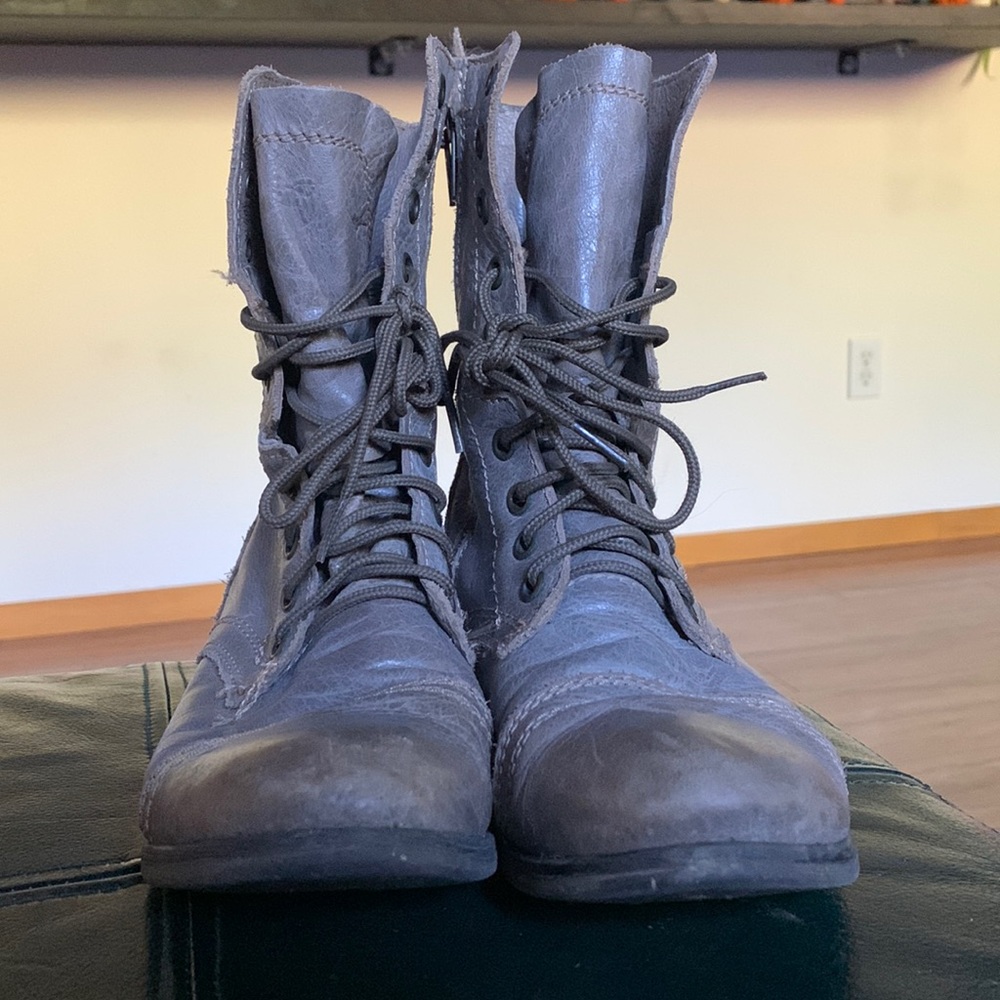 Steve Madden Troopa Boots